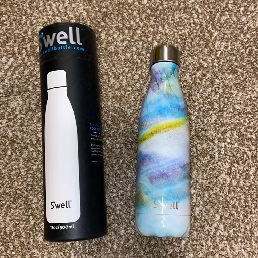 NIB tie dye Swell Tumbler